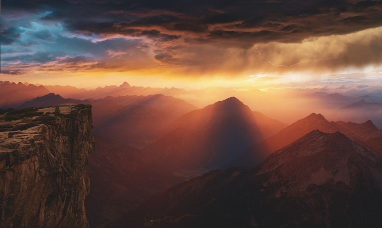 mountains-5966604_1280