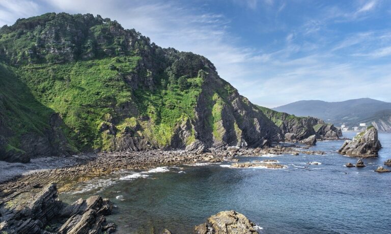 Photo by ELG21 landscape, cliff, mountain