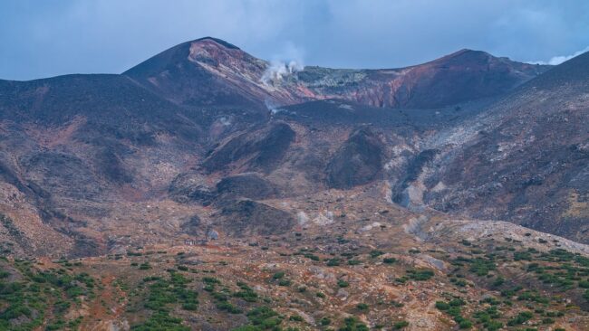 volcano, tokachi volcano, mountain landscape, mountains, hike, mountain peak, national park, outdoors, nature, hokkaido, japan, landscape